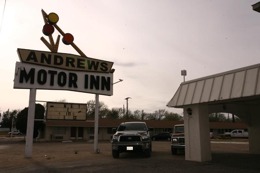 Andrews Motor Inn Exterior photo